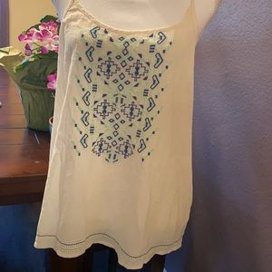 Gorgeous embroidered New Mossimo Supply Co tank